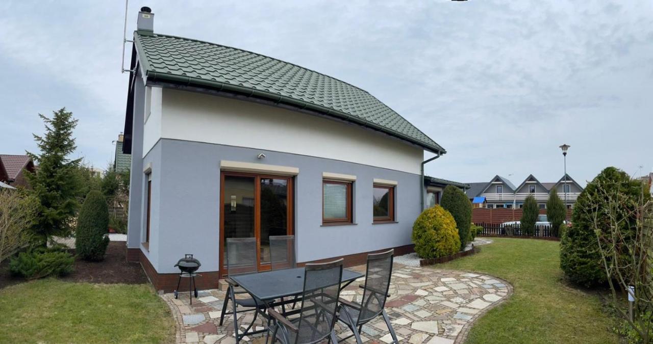Mb House *